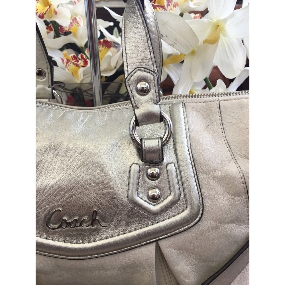 COACH‎ ASHLEY IVORY/CREAM LEATHER CONVERTIBLE TRAVEL SATCHEL TOTE BAG F19247